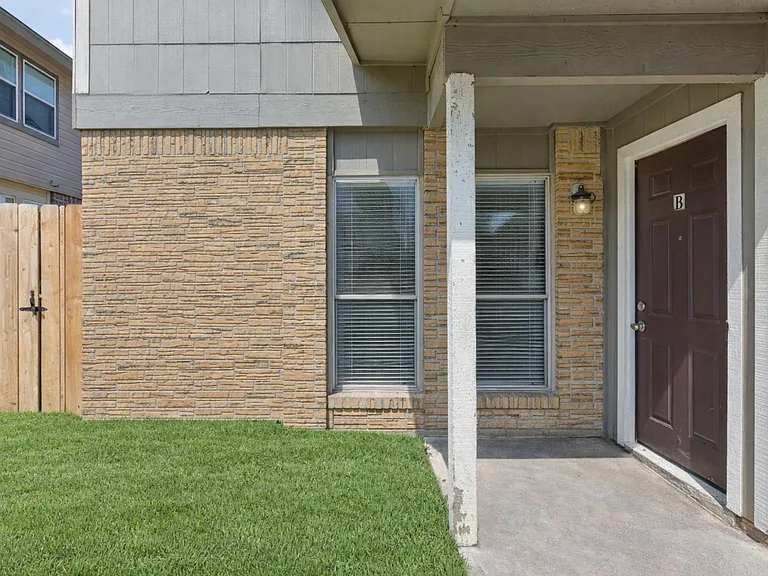 1210 Southport Dr #A — Photo 28
