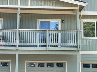 2715 Stevens Pass Dr, Bremerton, WA 98312