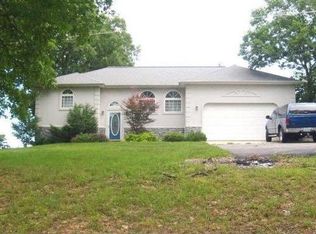 952 Apache Point Dr, Climax Sprgs, MO 65324