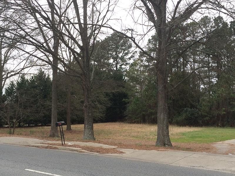 2nd image of 2027 India Hook Road