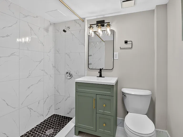 8116 Scotts Level Rd — Photo 18