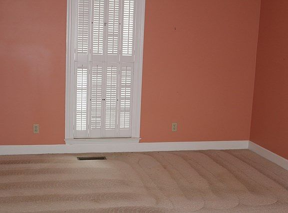 5th image of 1541 Ivy Ln #30