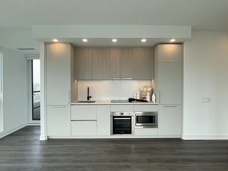 609 Sherbourne St #4402 — Photo 6