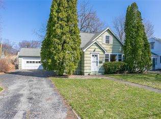 106 Ellington Rd, Rochester, NY 14616