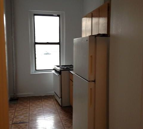 3rd image of 3411 Kingsbridge Ave