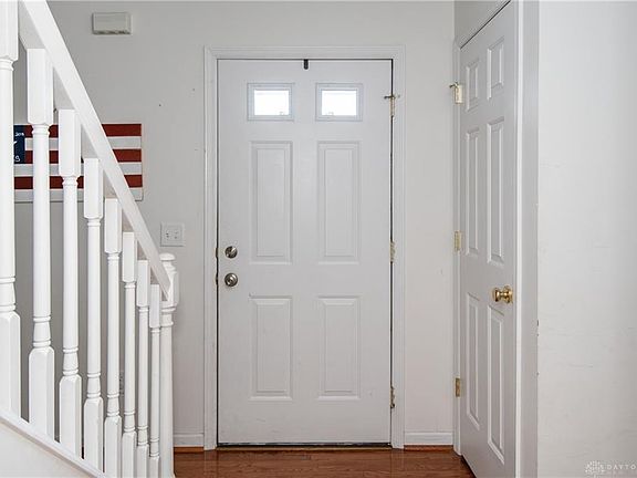5th image of 390 Chapelgate Dr