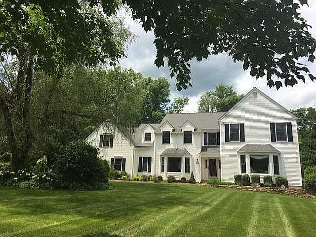 2nd image of 33 Coventry Rd