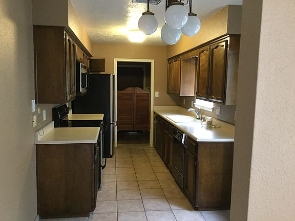 2nd image of 10005 Caddie St NW
