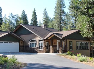 1822 McCloud Ave, Mount Shasta, CA 96067
