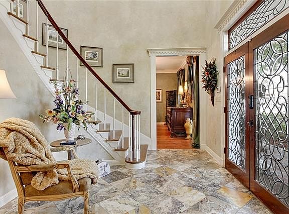 2nd image of 25 Chateau Magdelaine Dr