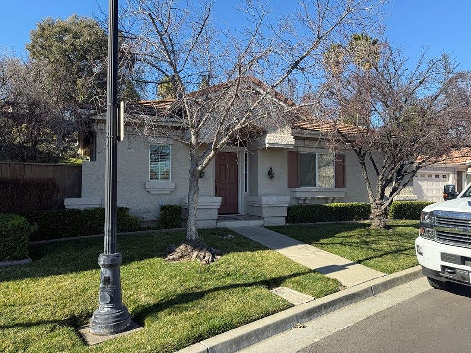 1st image of 418 Endberg Dr