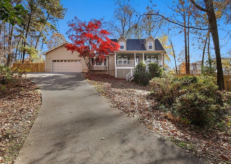 1st image of 1981 Terra Ct NE