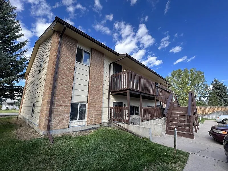 Building Photo - 4149 Van Buren Ave #4151