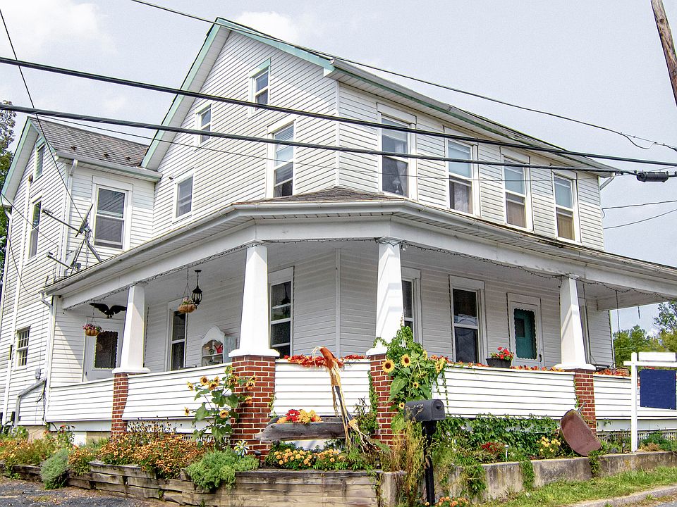 1st image of 639 Blue Mountain Dr