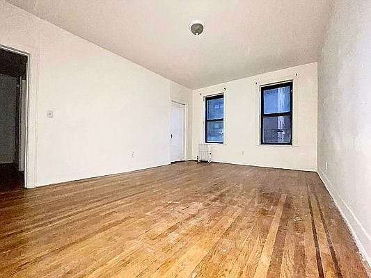 1st image of 14444 Sanford Ave #2G