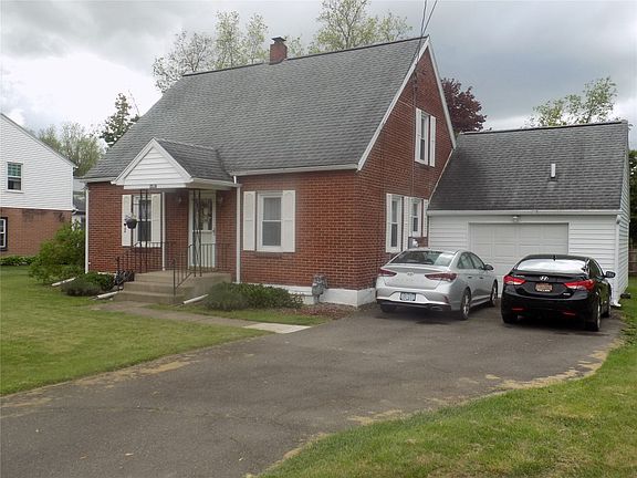 3rd image of 608 Delano Ave