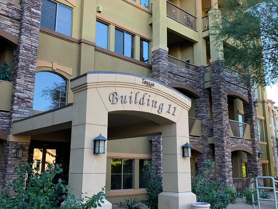 5450 E Deer Valley Dr #1223