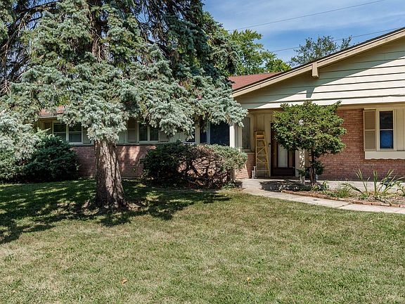 3rd image of 4804 Flintridge Ct
