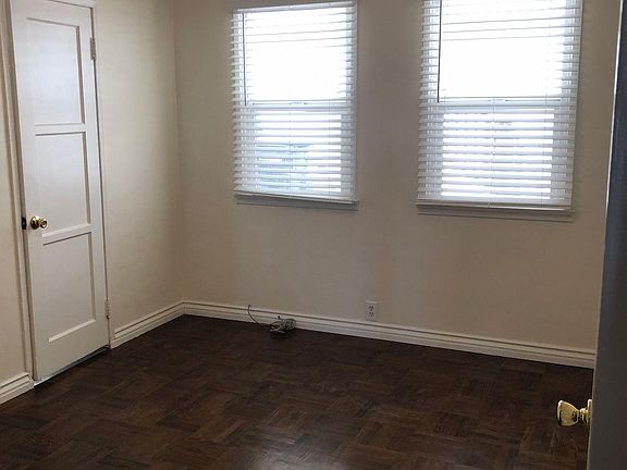 3rd image of 5353 Newtonia Dr