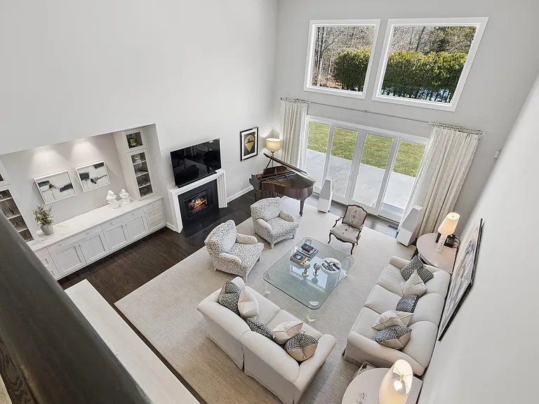 28 Foster Rd — Photo 10