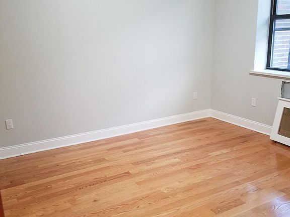 4th image of 14006 33rd Ave #2B