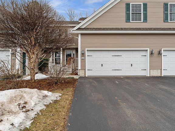 2nd image of 209 Fox Run