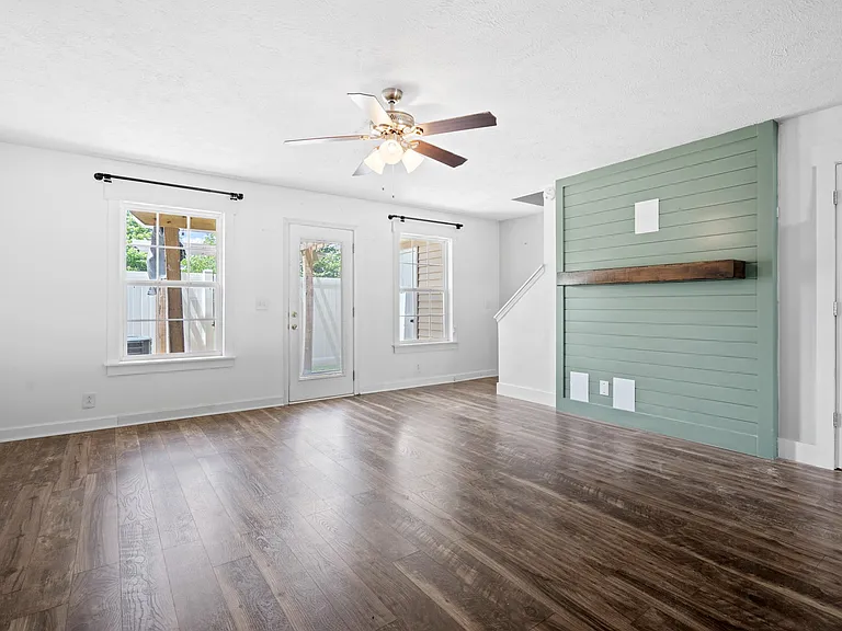 2128 Victory Gallop Ln — Photo 13