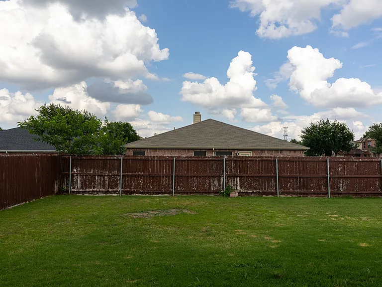 1601 Lionheart Dr — Photo 15