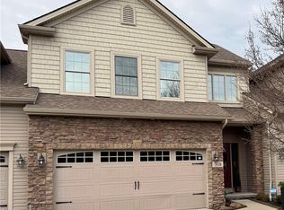 318 Lakewick Ln, Willowick, OH 44095