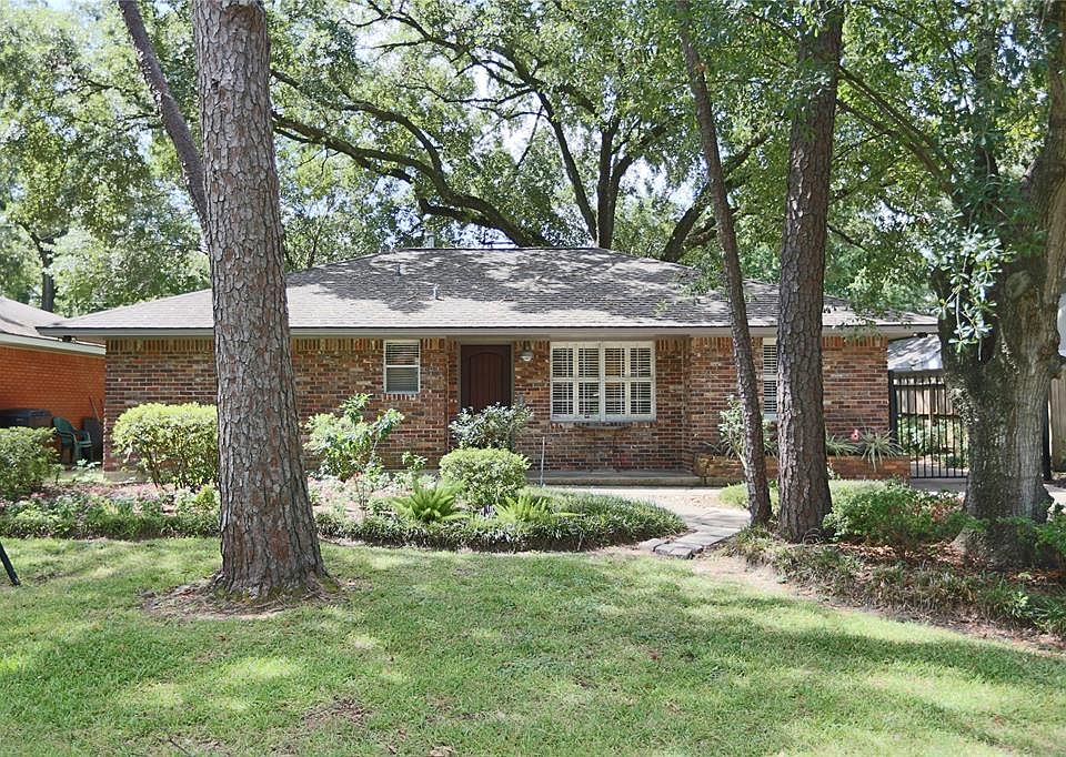 1st image of 2211 Viking Dr