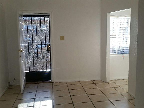 5th image of 3914 Pierce Ave