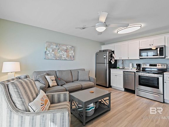 4th image of 400 Plantation Rd #4414