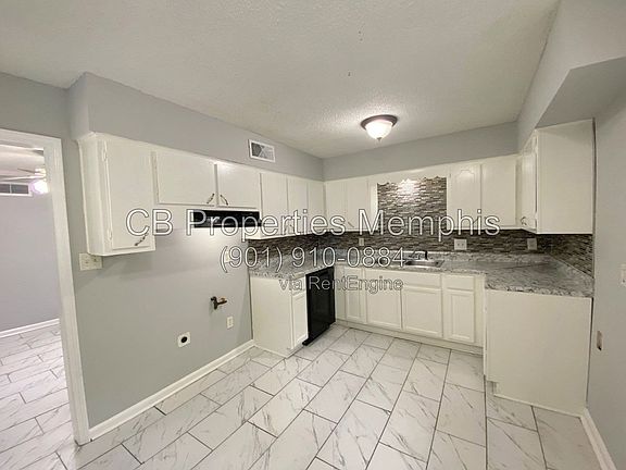 2nd image of 8282 Fayette Cv