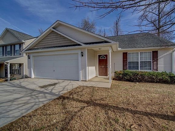 3rd image of 227 Stockbridge Dr