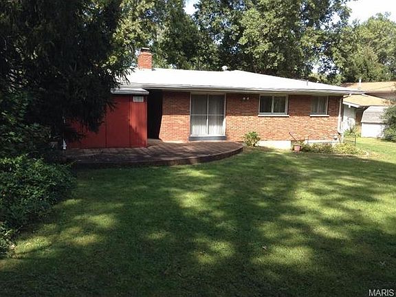2nd image of 70 Gocke Pl