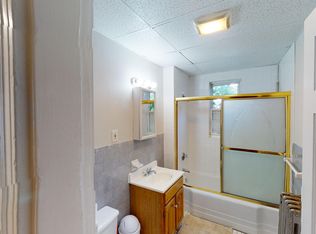 692 Columbia Rd #1R, Boston, MA 02125