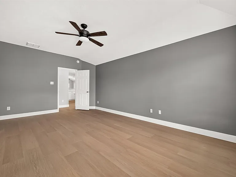 22210 Bellow Glen Dr — Photo 31