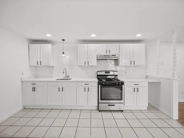 88 Harrison St #1, Fall River, MA 02723