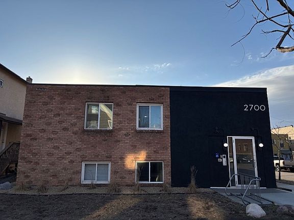 4th image of 2700 Garfield Ave #104
