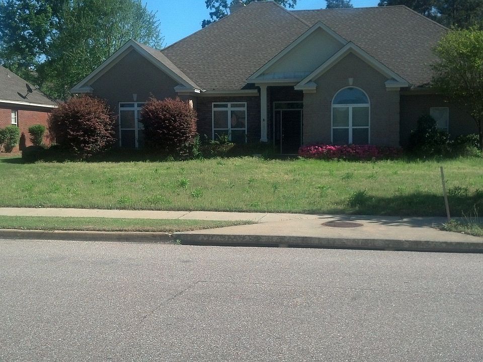 1st image of 688 Keeneland Way