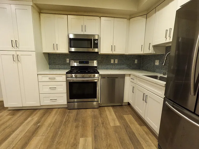 2006 S Corning St #3 — Photo 73