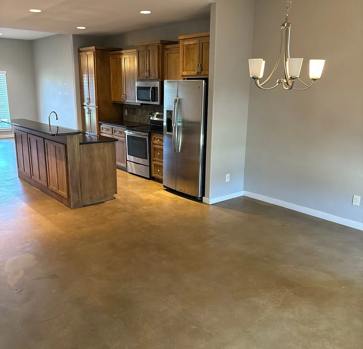 4117 Carrera Ln — Photo 3