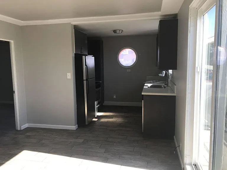 914 Sampson St #1 — Photo 10