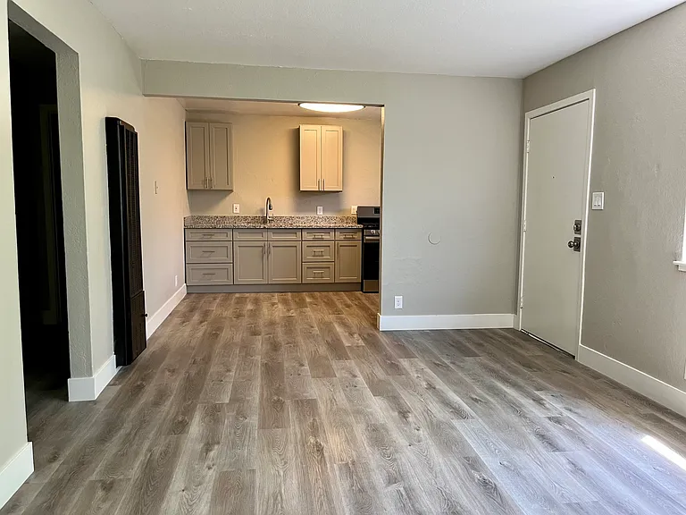 441 Morrison Ave #1 — Photo 6