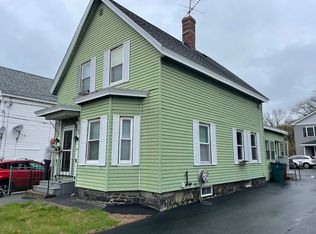 28 Walker St, Lowell, MA 01854