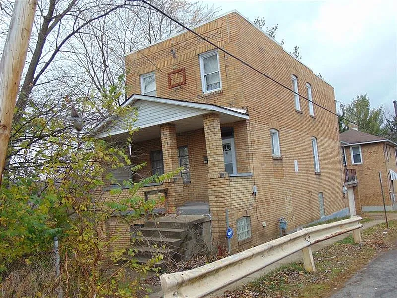 100 McKinnie Ave photo 1