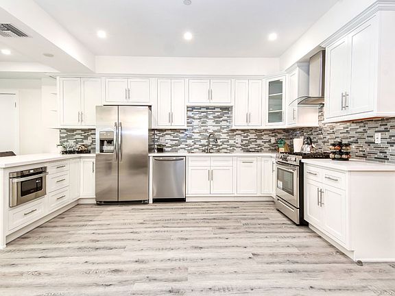 2nd image of 1237 S Holt Ave #303