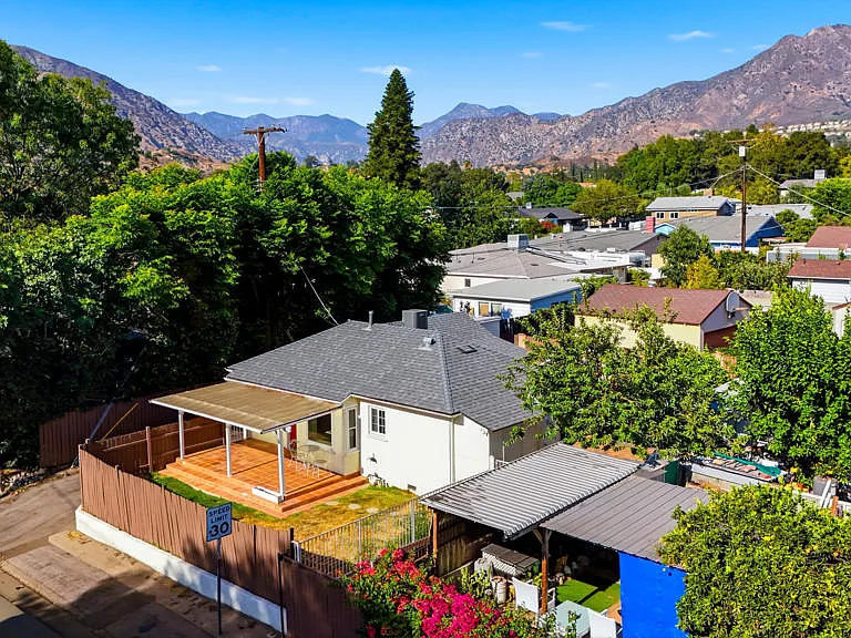 10734 Oro Vista Ave — Photo 32