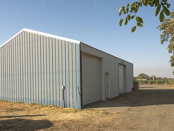 3rd image of 52201 County Rd