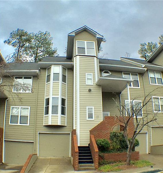1st image of 408 Ivy Green Ln